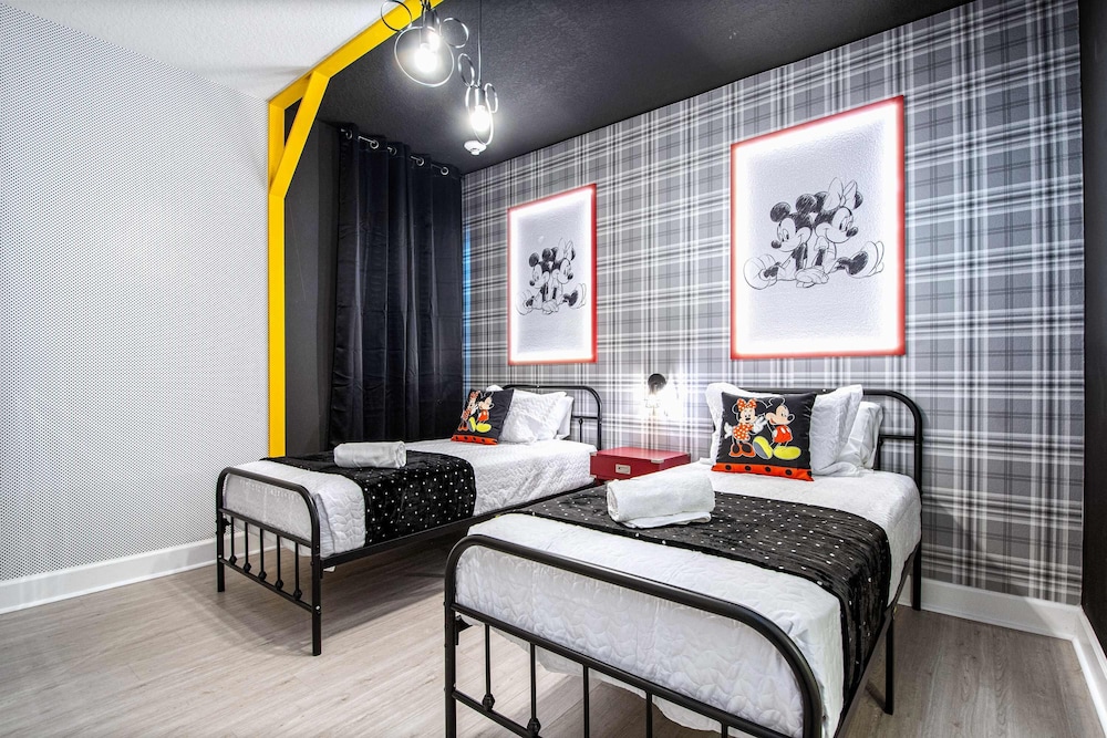 Themed Kids' Rooms, Pool & Game Loft Near Disney