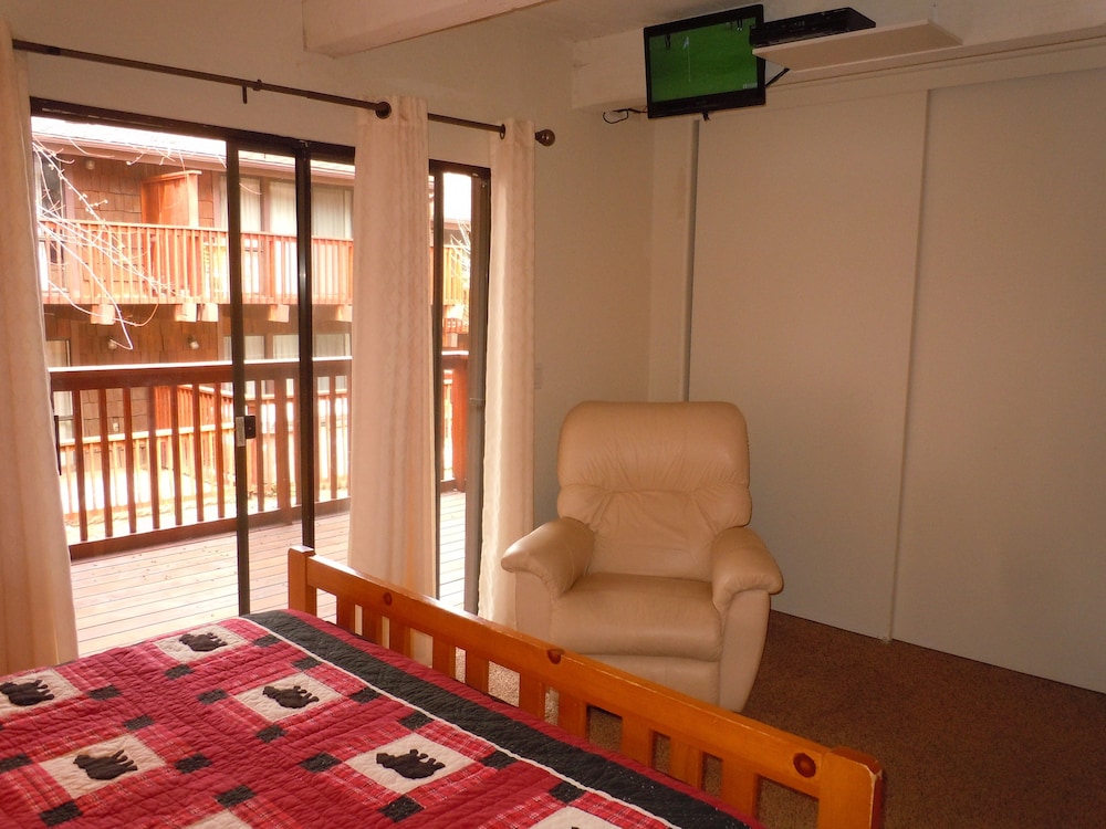 Snow Summit Townhouse Rentals & Sales