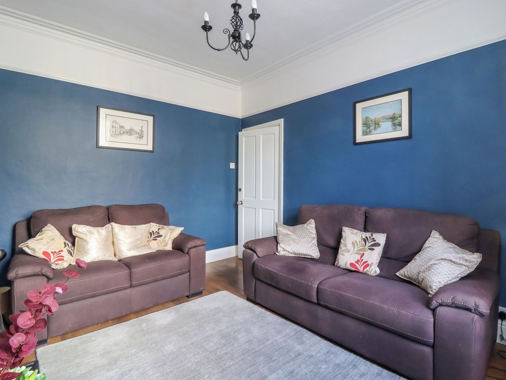 49 Waddington Road