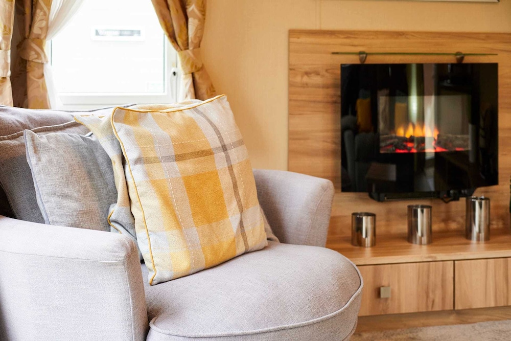 Host Stay Brooksbank Lodge