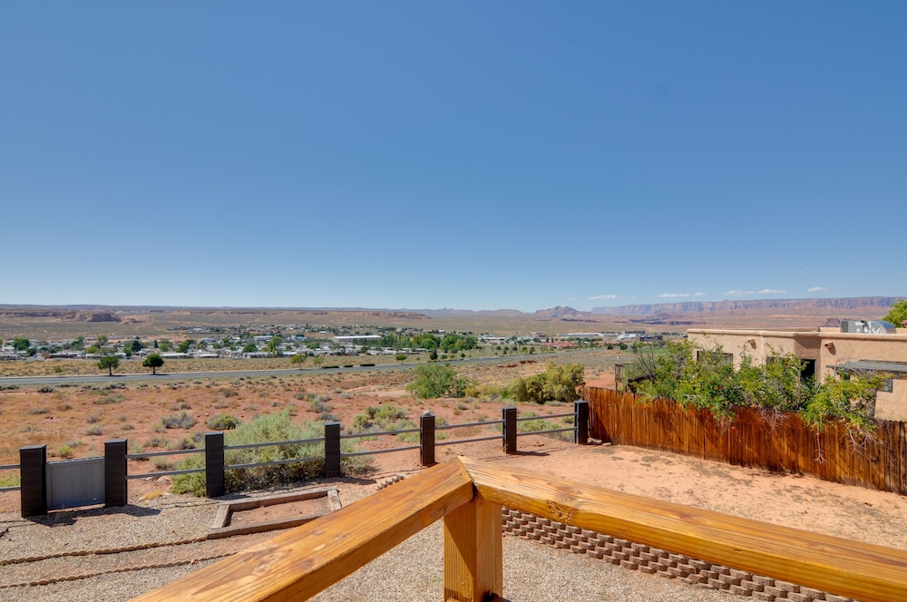 Picturesque Page Home Near Lake Powell & Hiking!