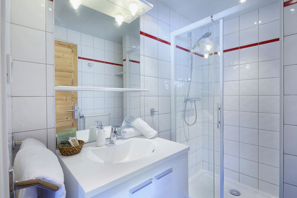 Huez Vacations - Hotel Eliova - Le Chaix - Property Image 10