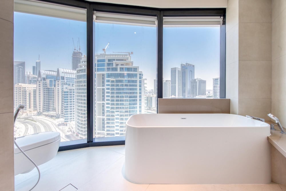 Luxury Sea View 3BR Maid Apt at the Address JBR
