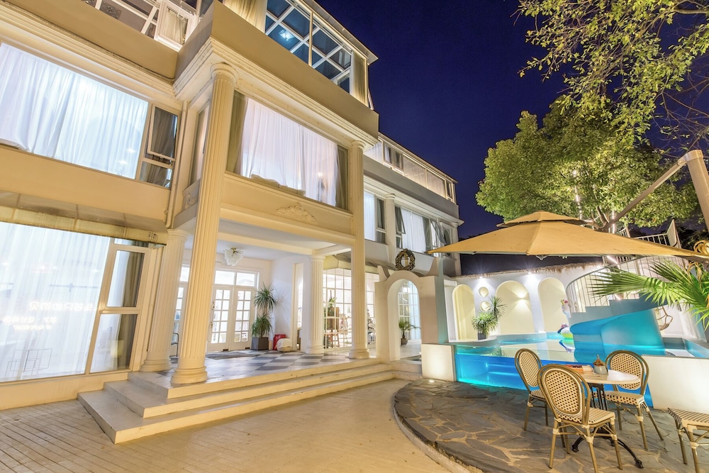 Shanghai Ruochu Designer Guesthouse-Near Shanghai Pudong Airport & Disneyland