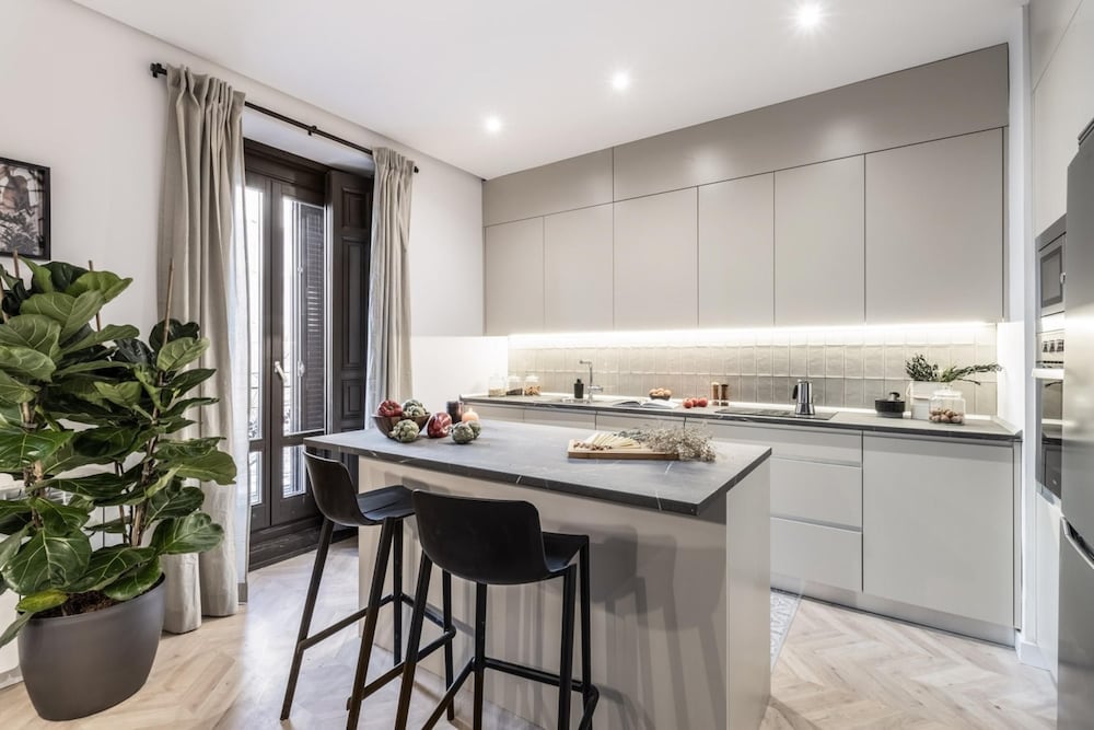 Utrera - 4 Bedrooms in Trafalgar