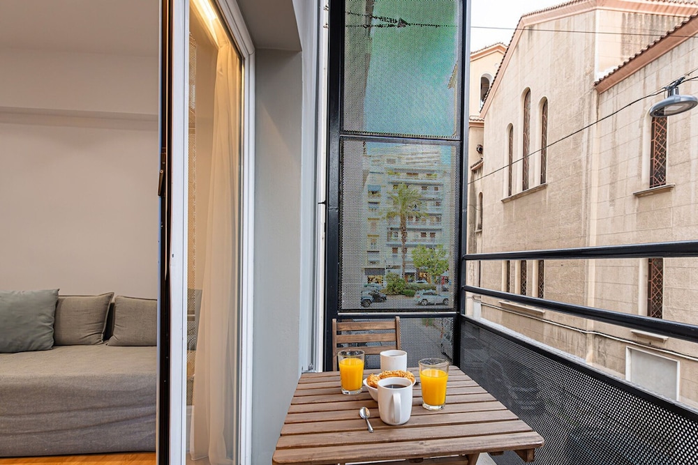 Kriel Suites by LIV Homes Room 102