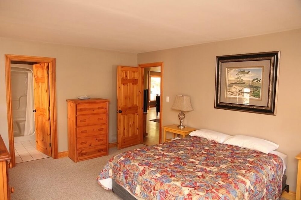 Patterson Kaye Resort on Lake Muskoka