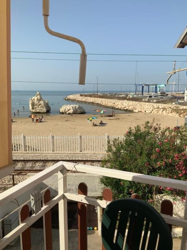 La Scogliera Mare & Relax
