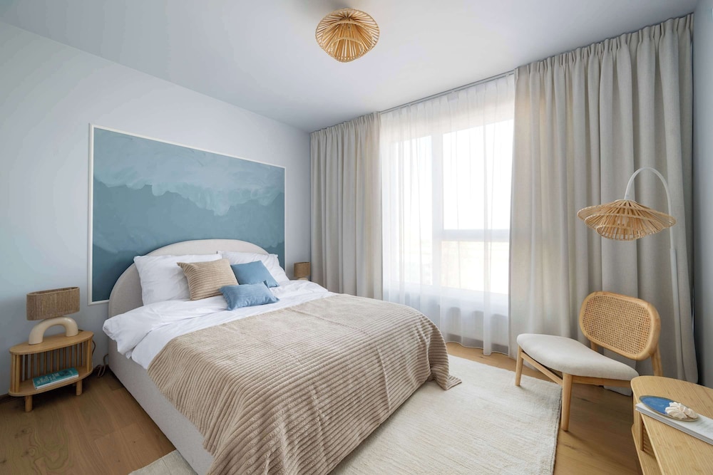 Elite Apartments Beachside Balcony