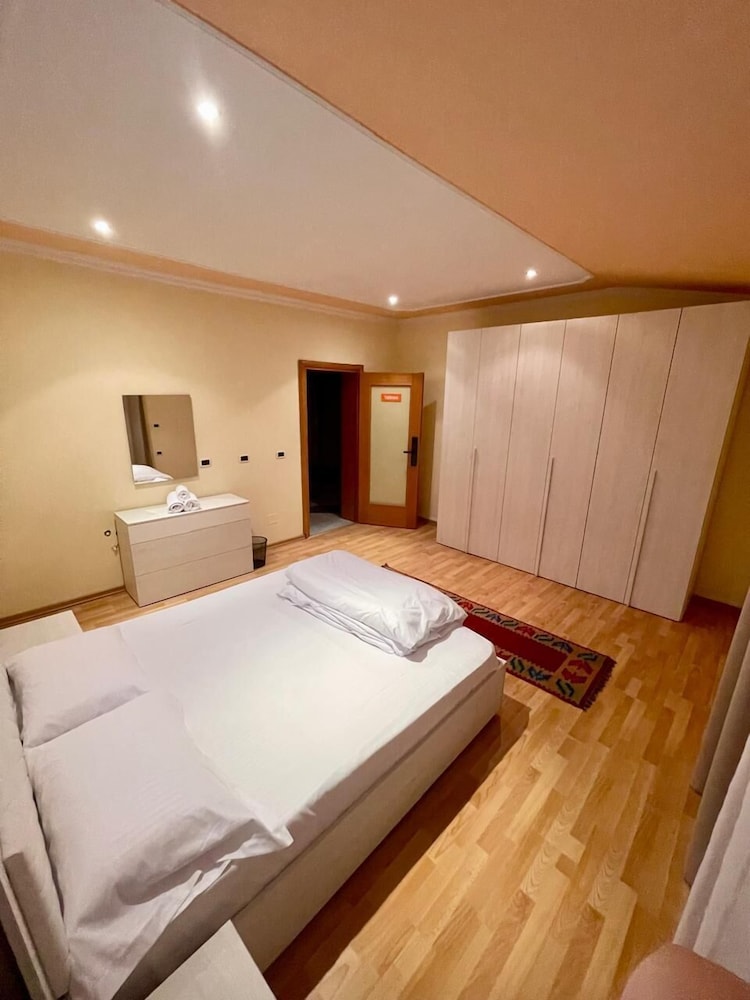 Mandarine Hostel