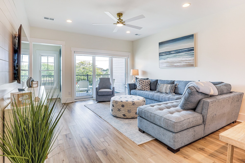 Walk to the Waves: Coastal Kure Beach Retreat