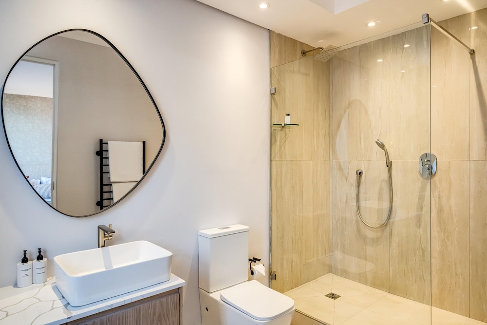 Sea View 3bed Camps Bay Apt Sapphire Tide Pad