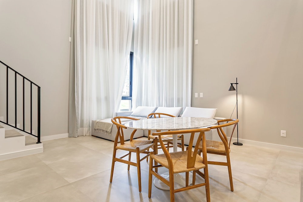 First Residencial Multifuncional by Viva - Conforto e Fácil Acesso às Melhores Praias de Floripa