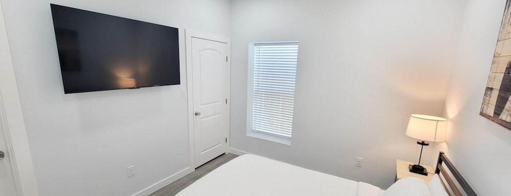Villas De Laguna 2 3 Bedroom Townhouse