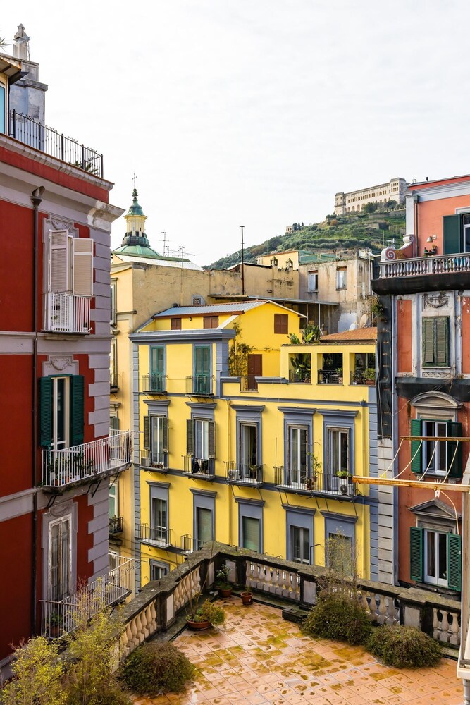 Palazzo Maddaloni Sweet Home By Napoliapartments