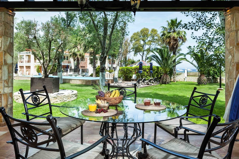 W Villas Halkidiki