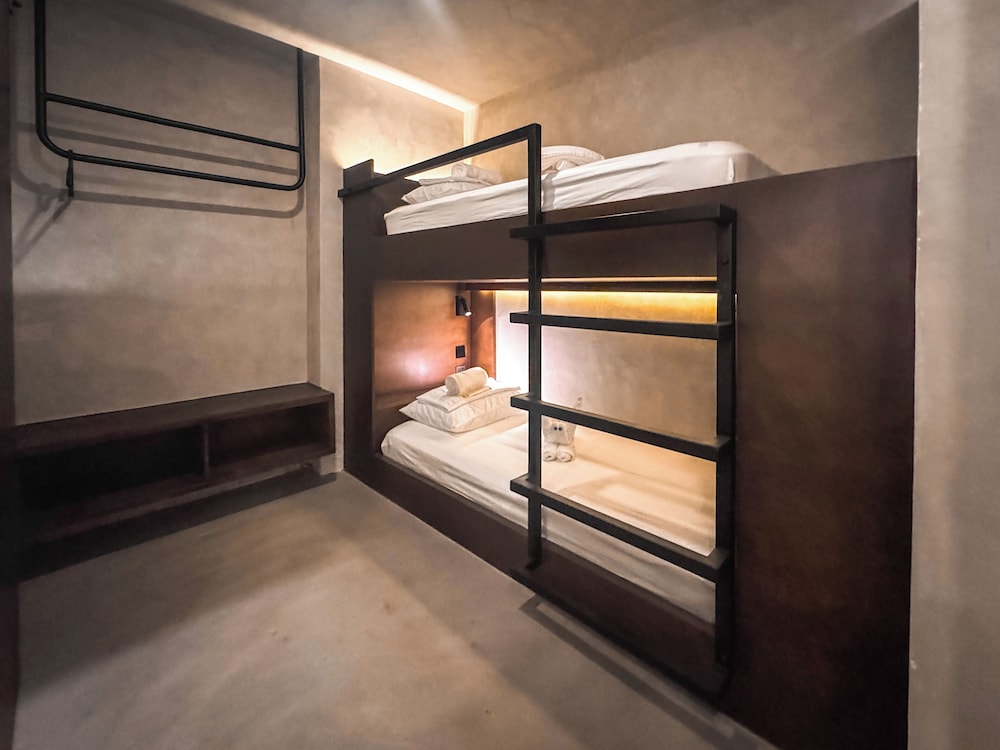 Yamato Hostel