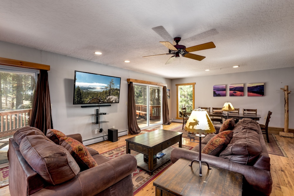 Sundown Lodge 4 Bedroom Home
