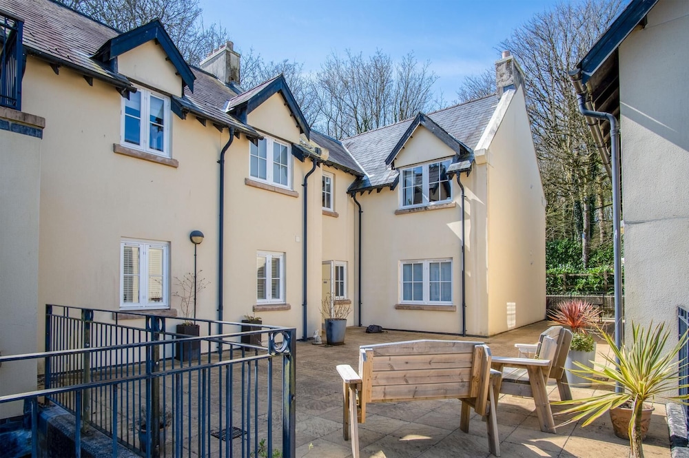 29 Rhodewood House - 2 Bedroom - Saundersfoot