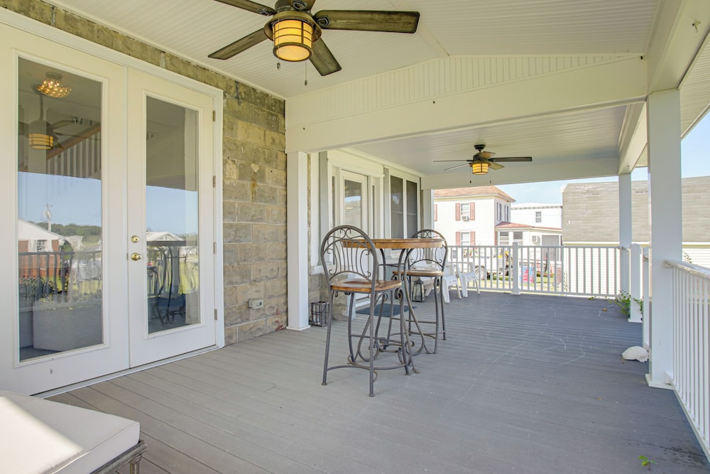 < 1 Mi to Boat Ramp: Coastal Virginia Hideaway