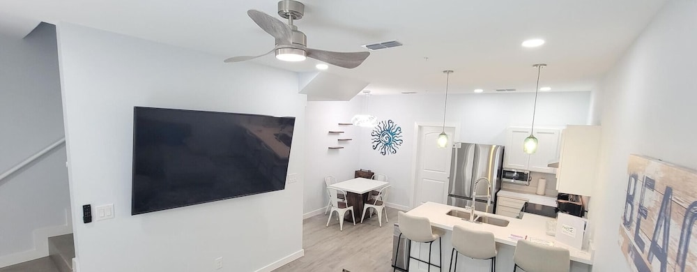 Villas De Laguna 3 3 Bedroom Townhouse