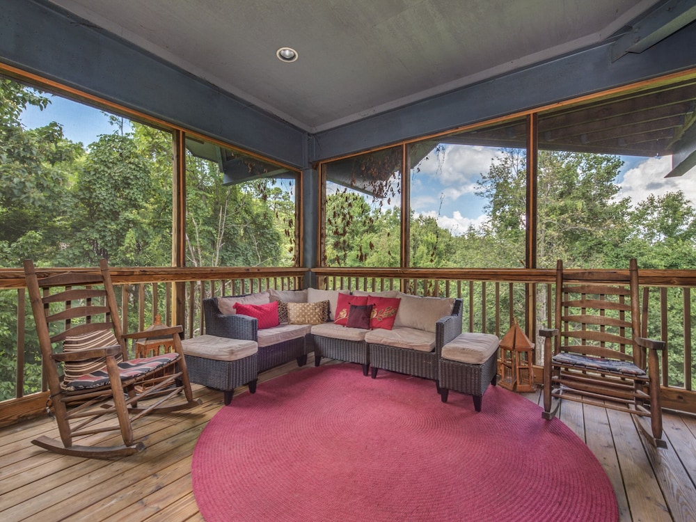 Birdsong by Jackson Mountain Rentals