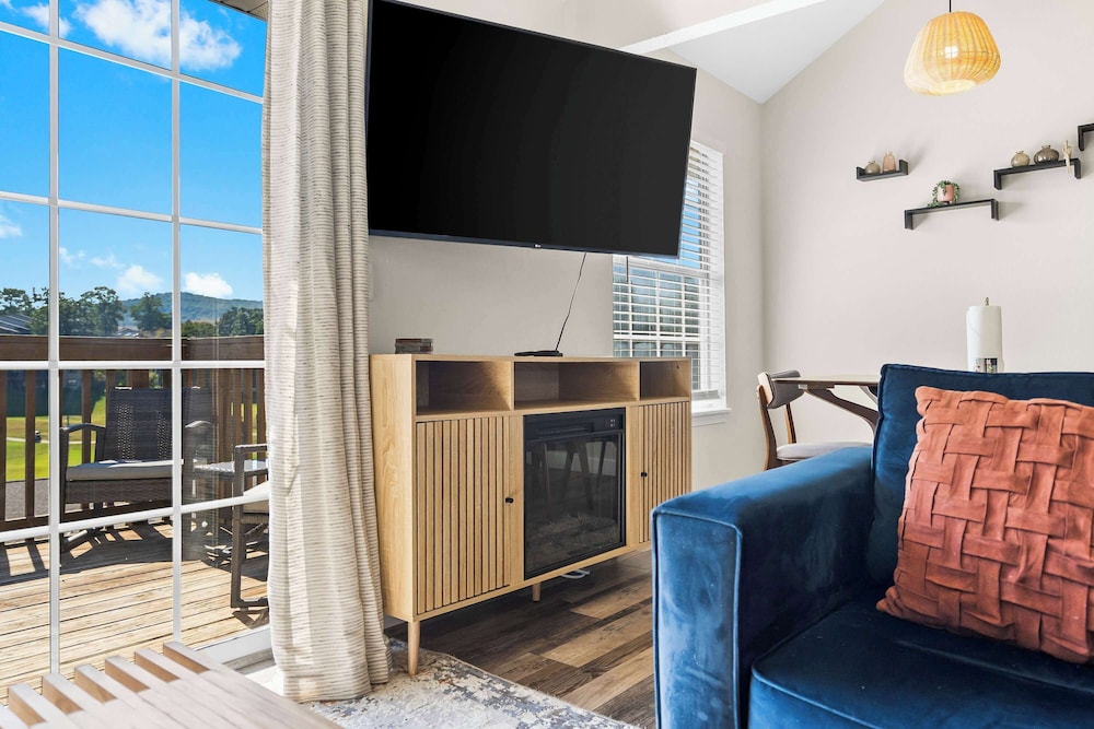 Skyview Getaway 2bdr for 4