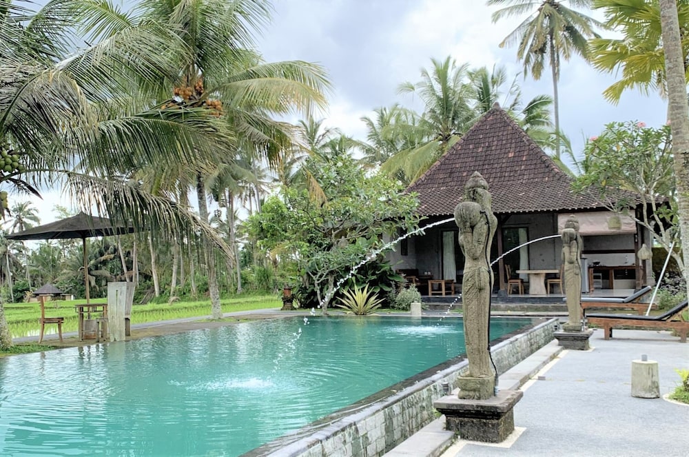 Bagiya Suites & Villas