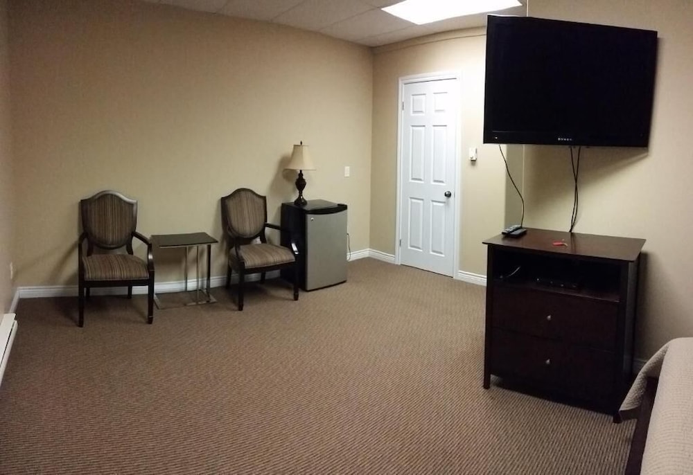 Riverview Suites