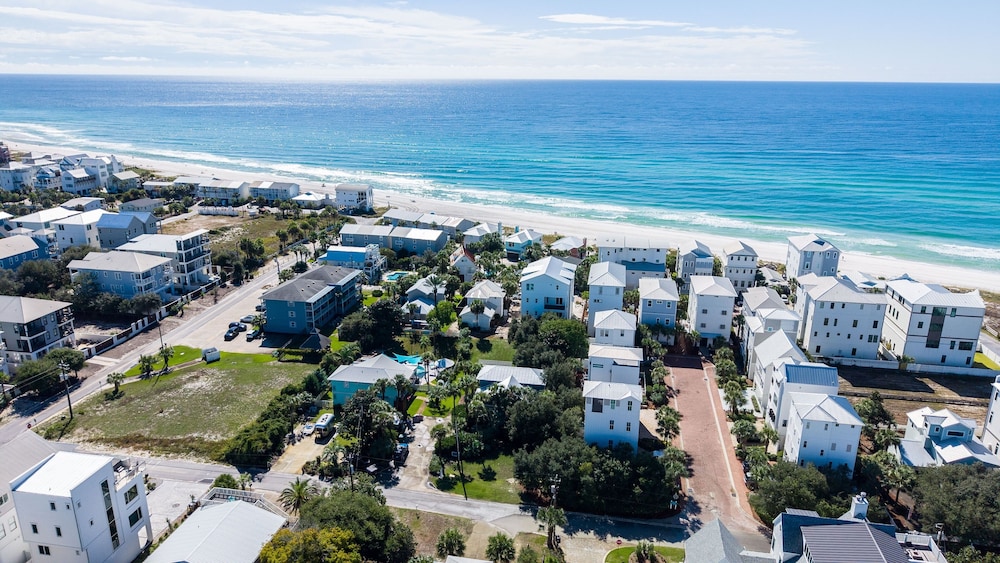Blue Palm 3 Bedroom Home