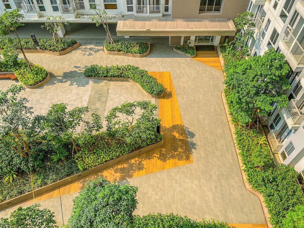 Homey and Comfort Stay Studio Tokyo Riverside PIK 2 Apartment