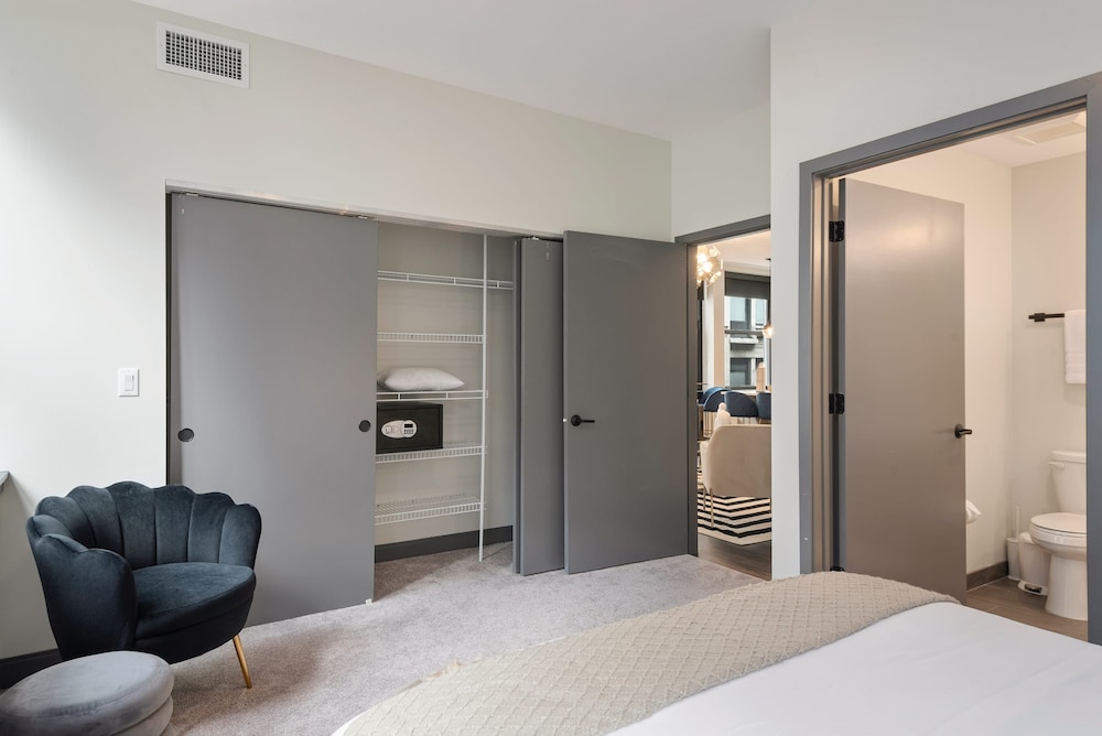 Central Location Exclusive Apts for Large Groups