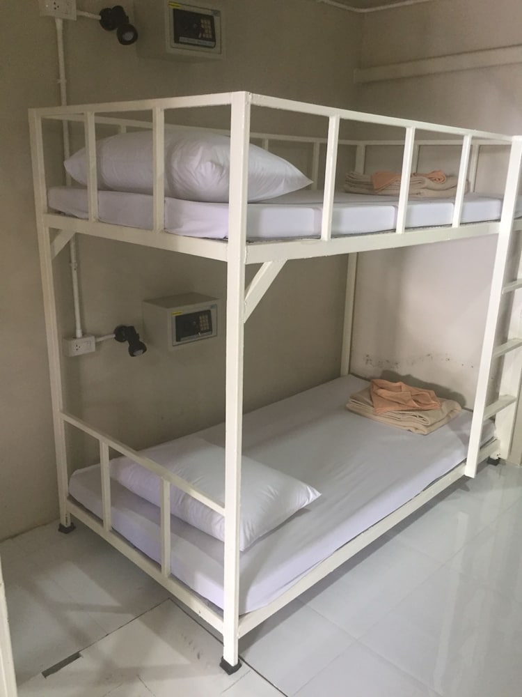 Phi Phi Viva Guesthouse - Hostel