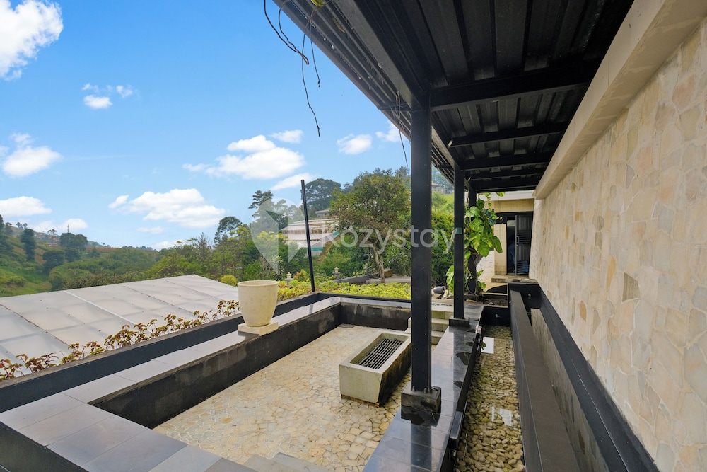 Griya Keraton Villa by Kozystay - Dago