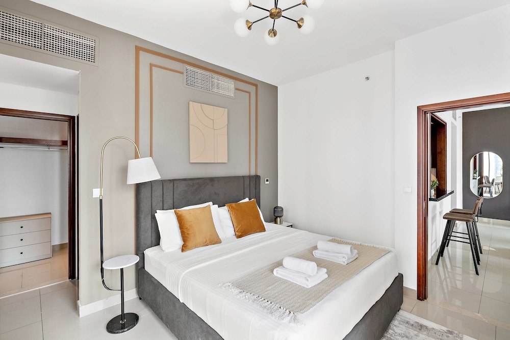 Silkhaus Near Burj Khalifa Modern High Floor