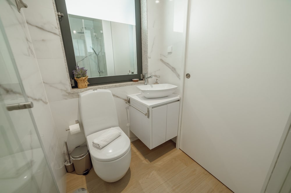 Carmo Residence Porto - S Antonio by Vacationy