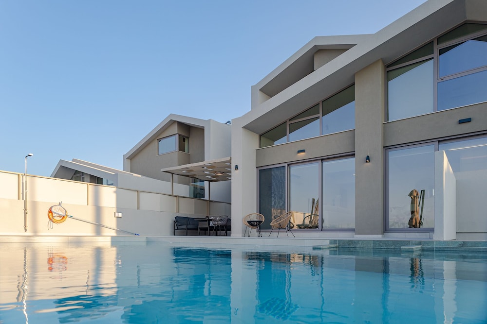 Theo Luxury Villas With Sea View