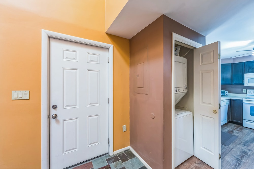 Hawkeye 21e - Spacious Townhome For Families 2 Bedroom Townhouse by The Summit at Gore Mountain