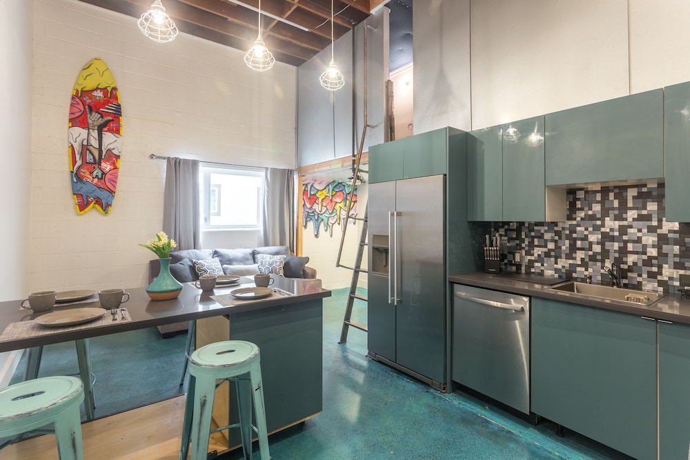 House of Trestles - Hostel