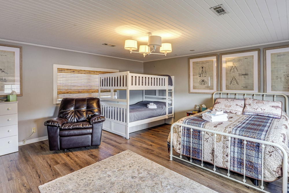 Private Dock + Fire Pit: Gantt Lake Getaway!