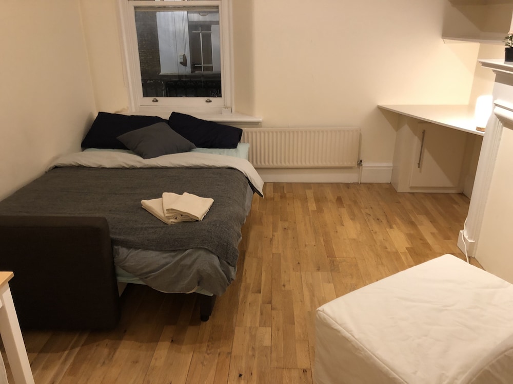 3 Bedroom Apartments Wells Street