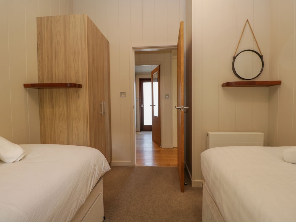 Leafy Nook Lodge