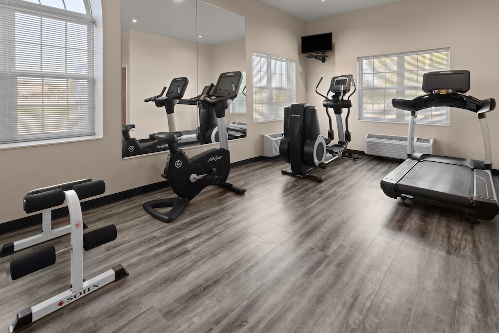Mount Pleasant Vacations - Americas Best Value Inn Suites Racine - Property Image 11