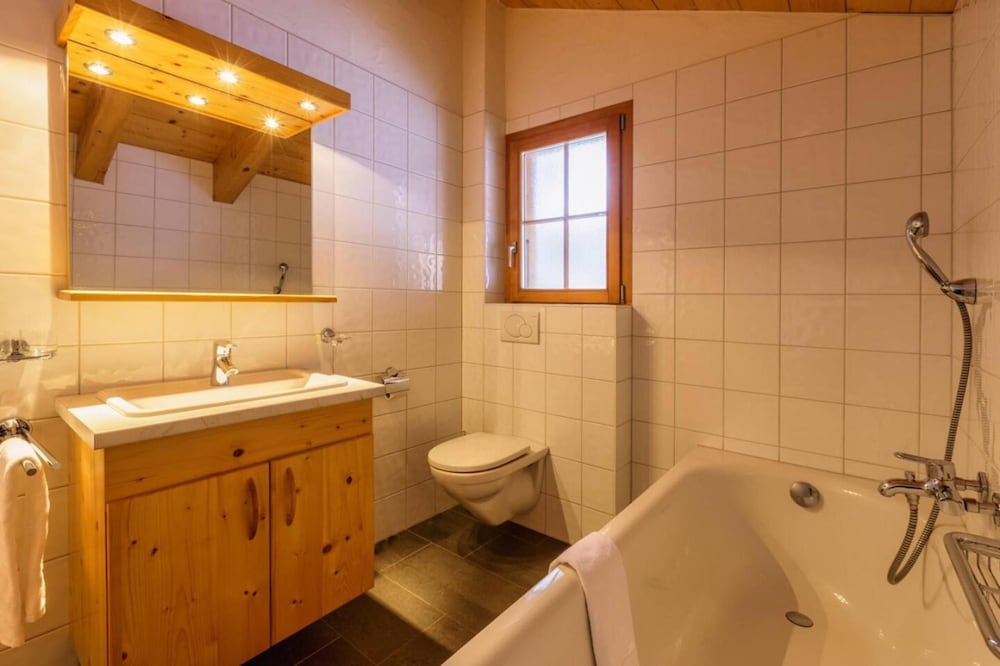 Luxury 10 pax Chalet With Incredible Views Garage