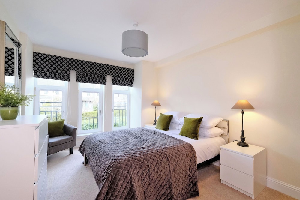 Spacious 3 Bed in Aberdeen's Westend