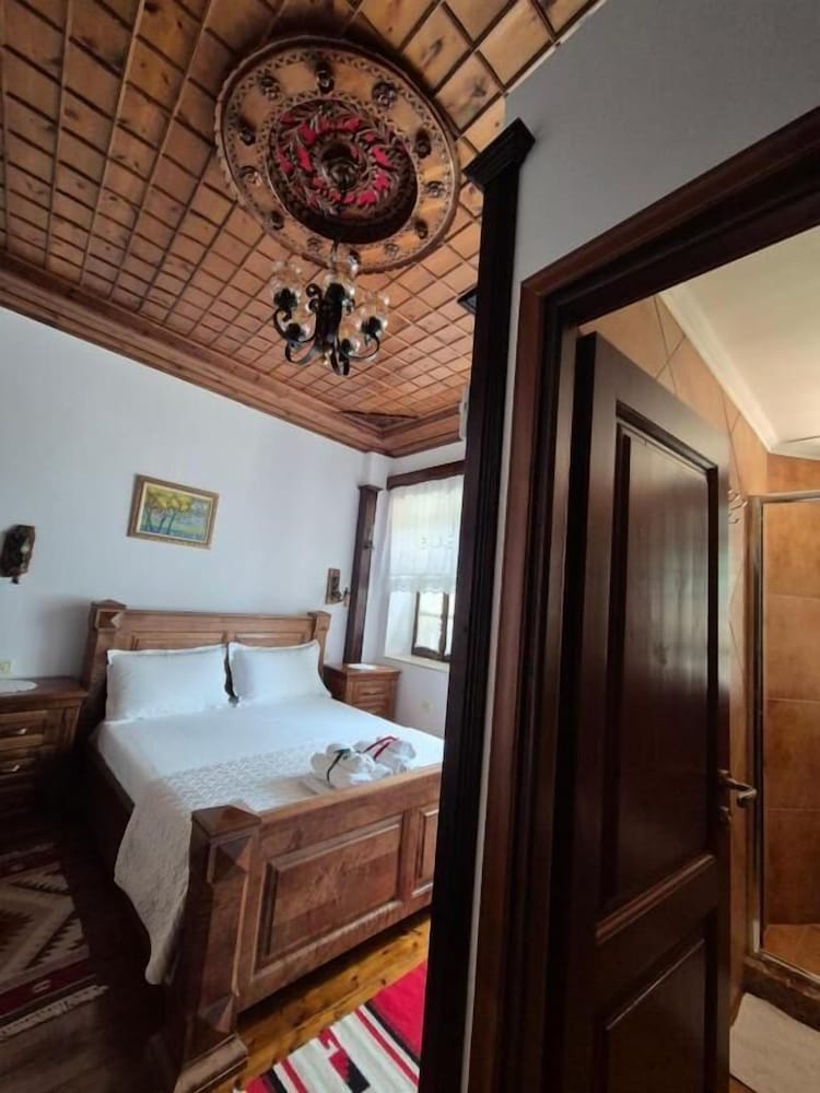 Timos Guest House