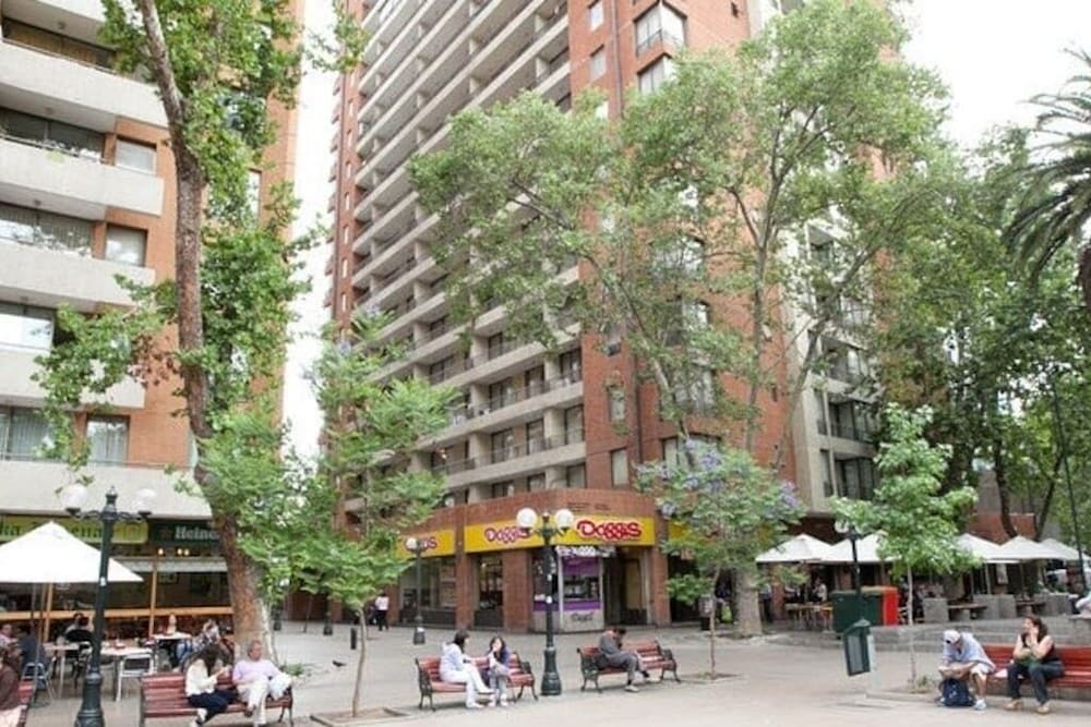 La Avenida Deptos Amoblados