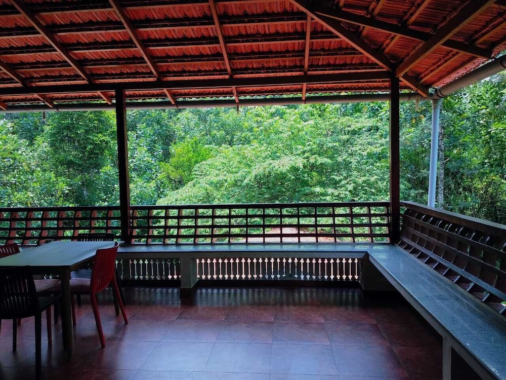 Heights Farm Stay - Coffee Estate Stay