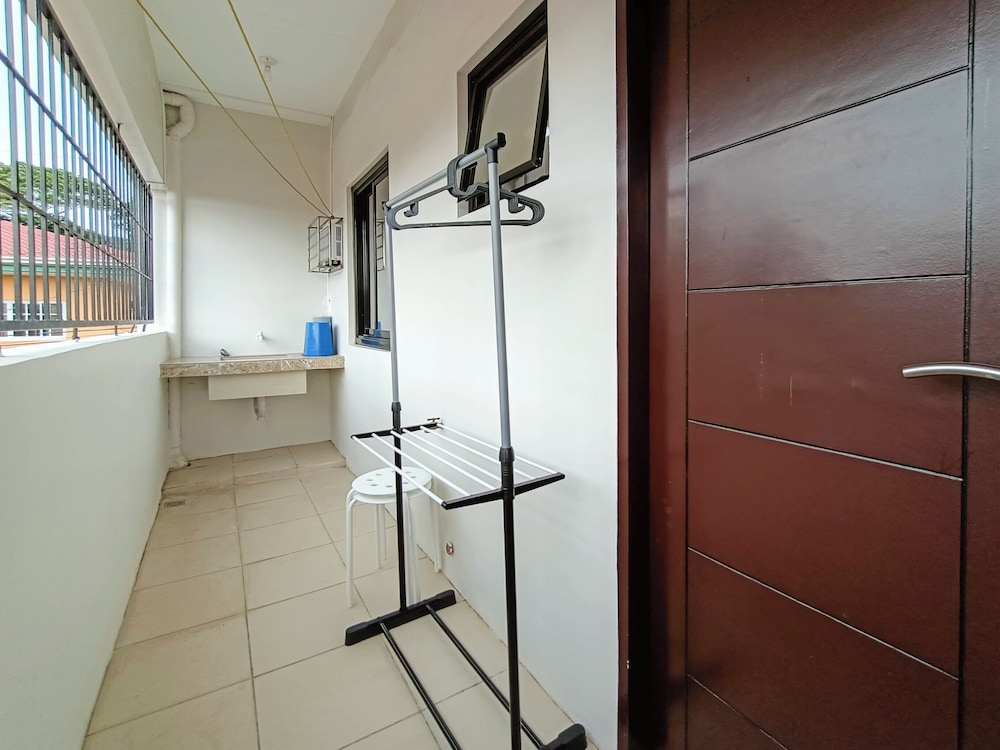 Manzil Anilao Cosy 2 Bedroom Apartment U5