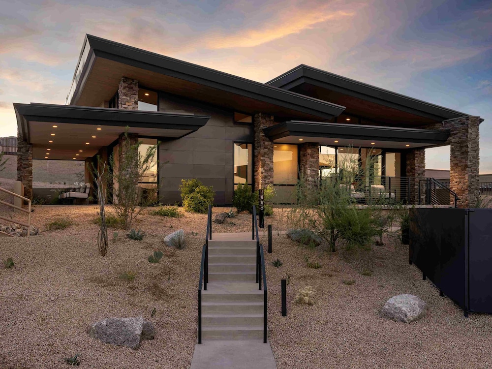 Mountain House Lodge at Sereno Canyon
